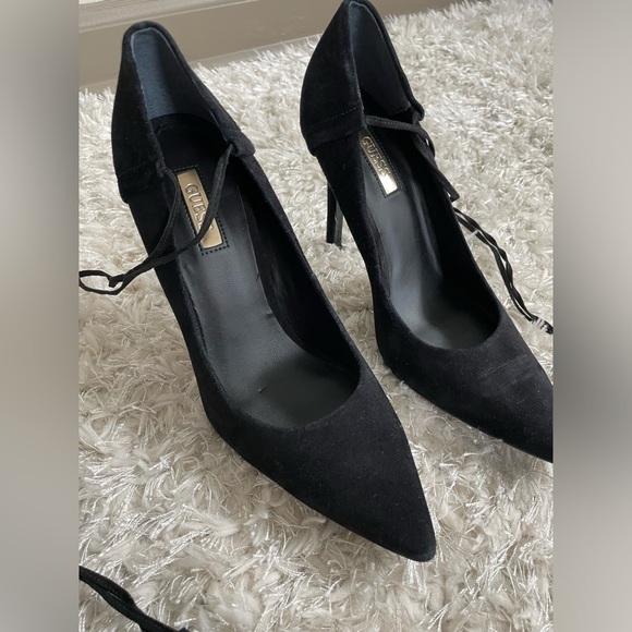 Guess Black Suede Pointed Toe Ankle Lace Up Tassel Tie Heels - Picture 5 of 9